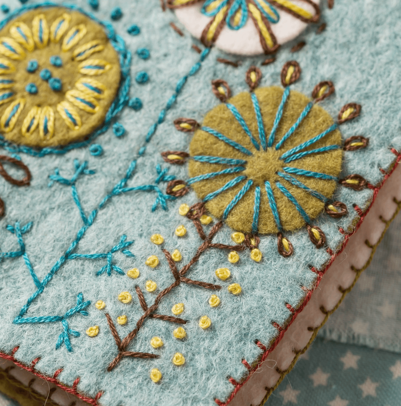 Needle Case Felt Embroidery Kit - Natural Fibre Arts
