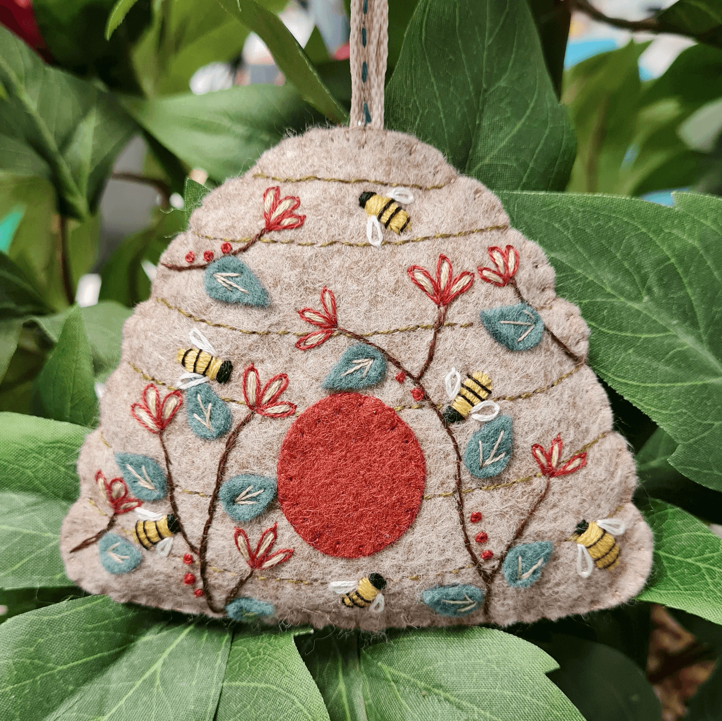 Beehive Felt Embroidery Kit - Natural Fibre Arts