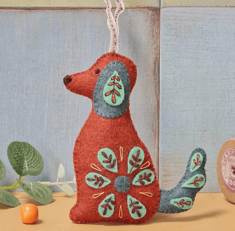 Folk Dog Felted Craft Kit - Natural Fibre Arts