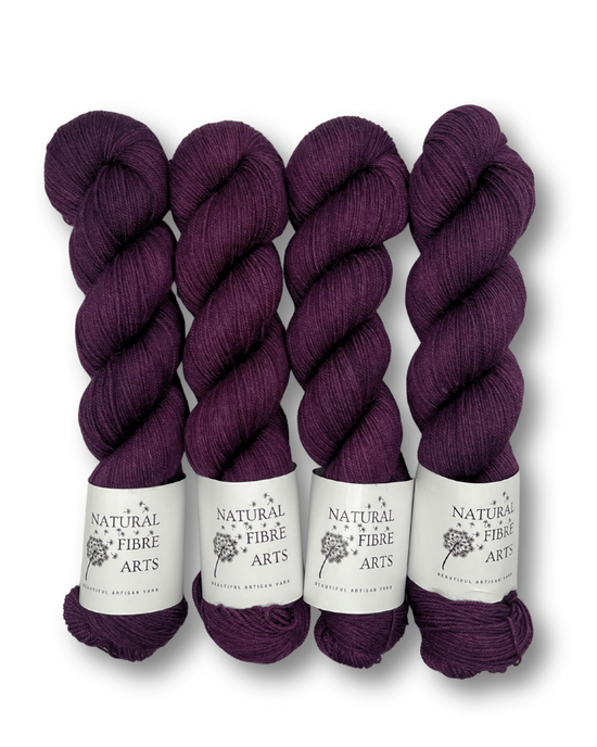 Merino Silk Yak Yarn | Black Rose